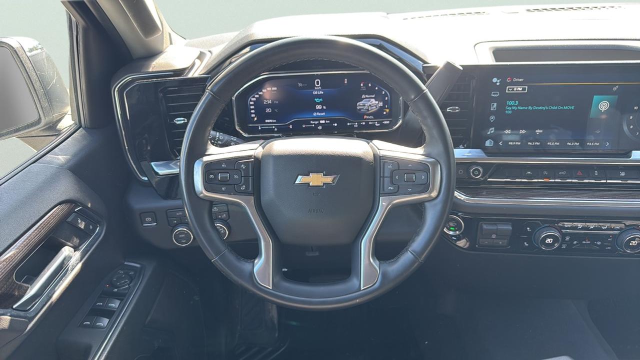 2025 Chevrolet Silverado 1500 LT Photo