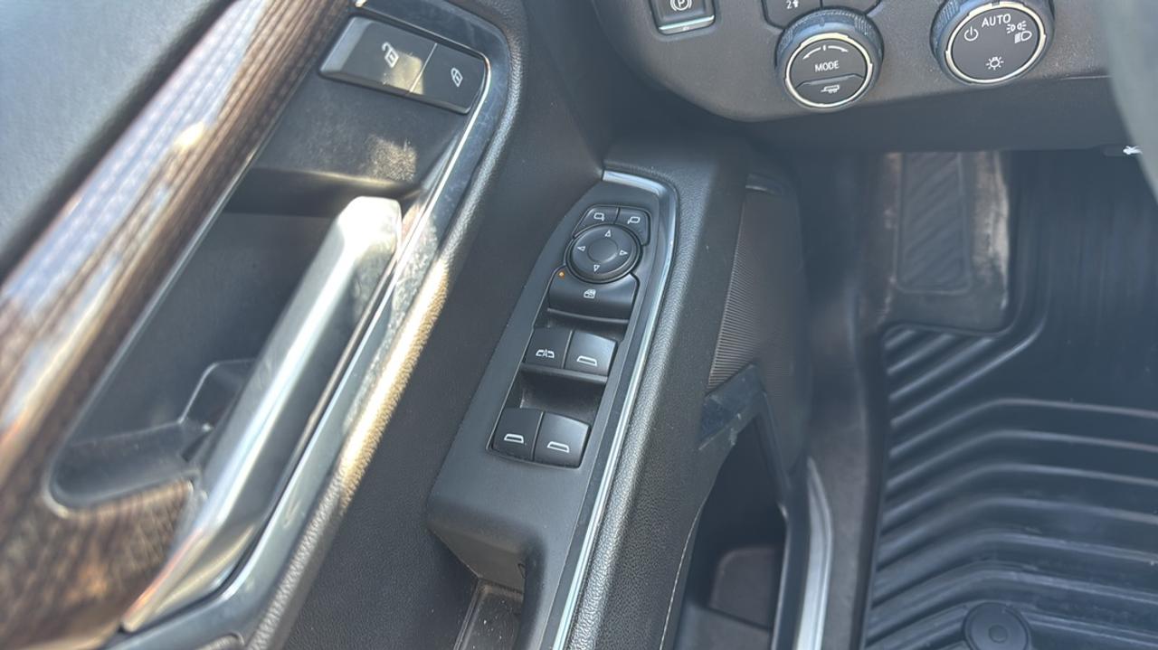 2025 Chevrolet Silverado 1500 LT Photo