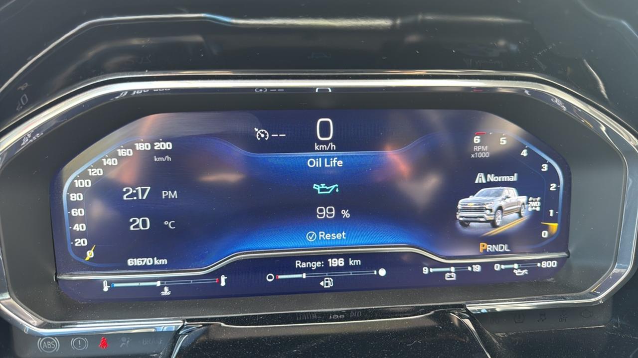 2025 Chevrolet Silverado 1500 LT Photo