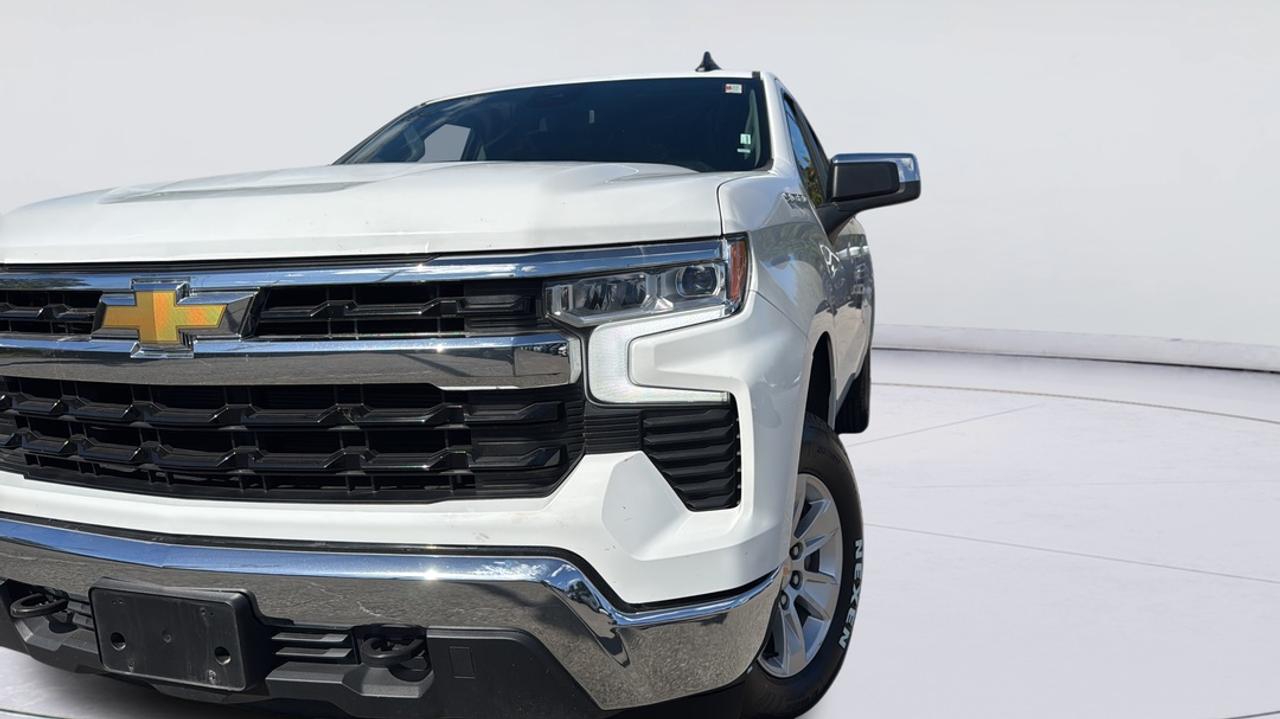 2025 Chevrolet Silverado 1500 LT Photo