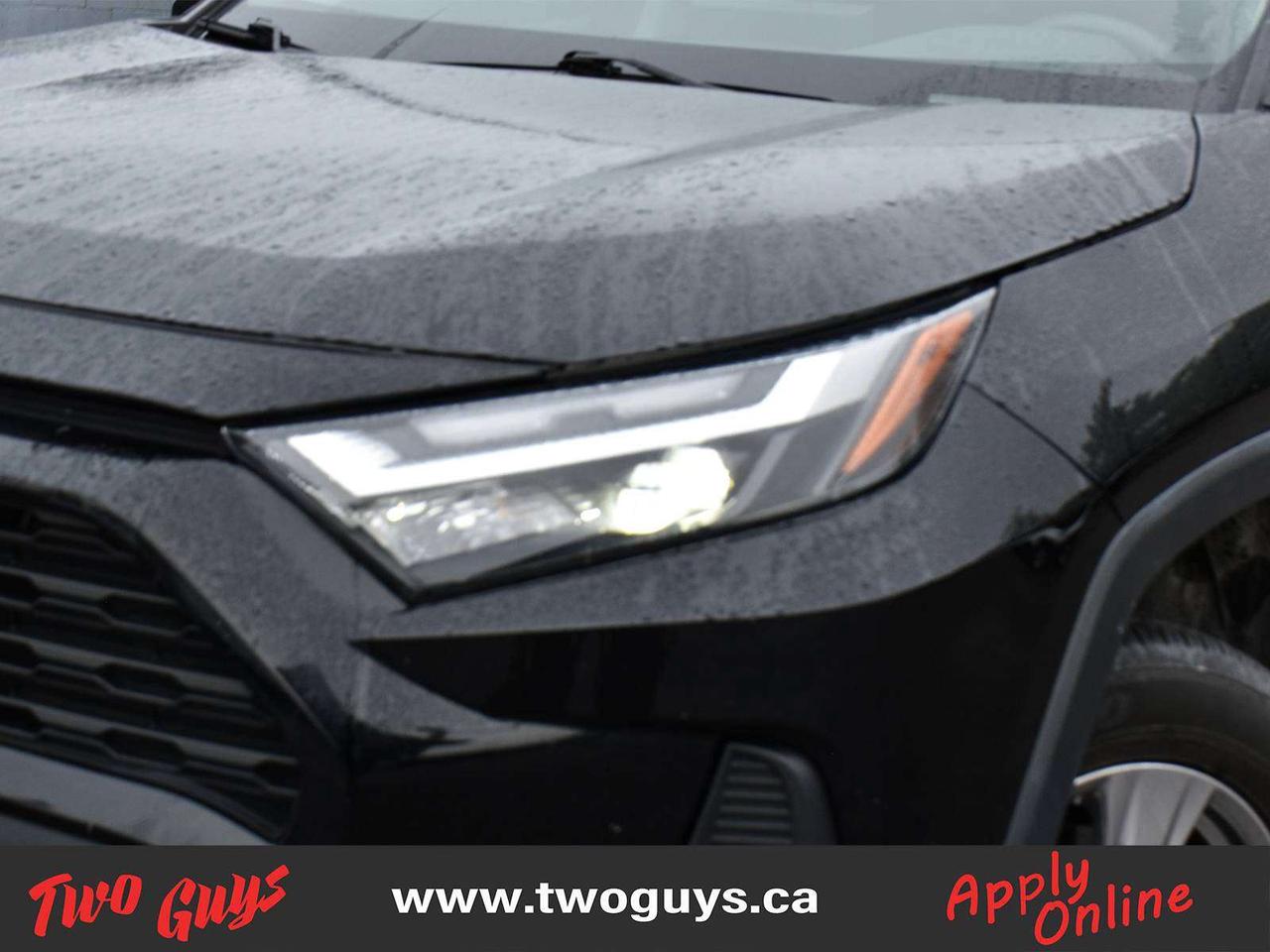 2022 Toyota RAV4 XLE AWD Sunroof Leather Back Up Camera Photo3