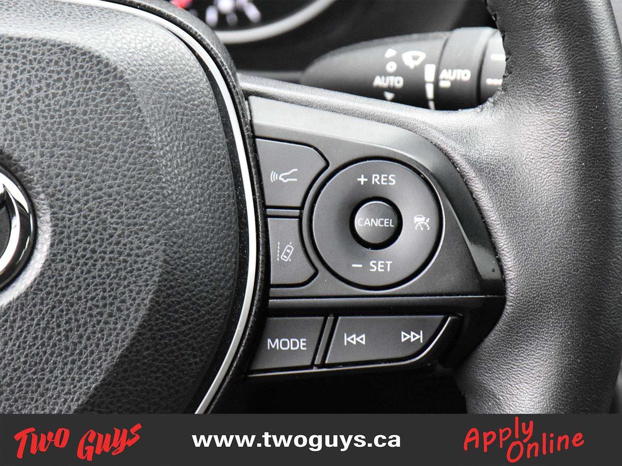 2022 Toyota RAV4 XLE AWD Sunroof Leather Back Up Camera Photo