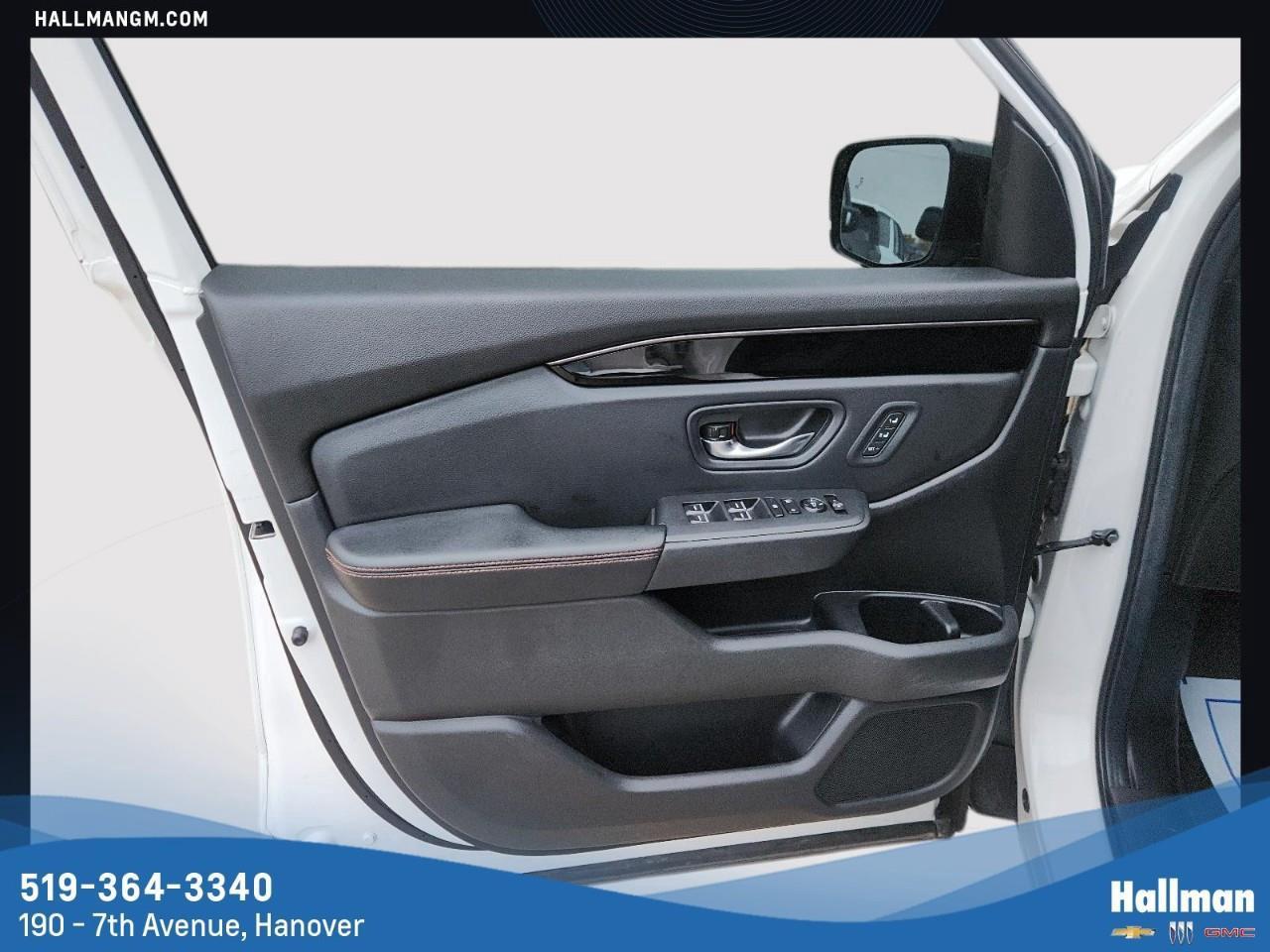 2025 Honda Pilot TrailSport 4dr All-Wheel Drive Photo