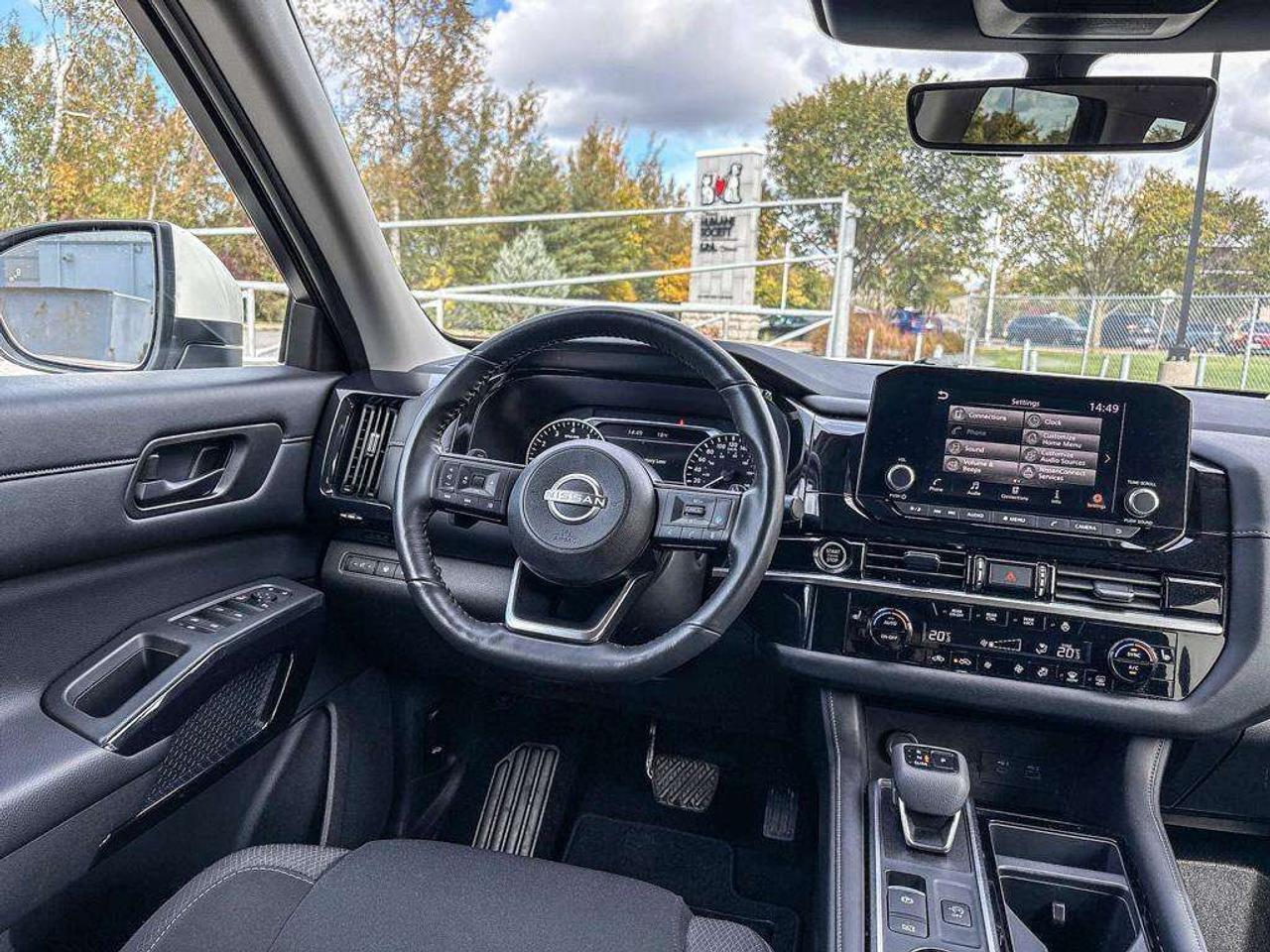 2024 Nissan Pathfinder SV   7 Passenger   Moonroof   360 View Camera   Apple CarPlay Photo