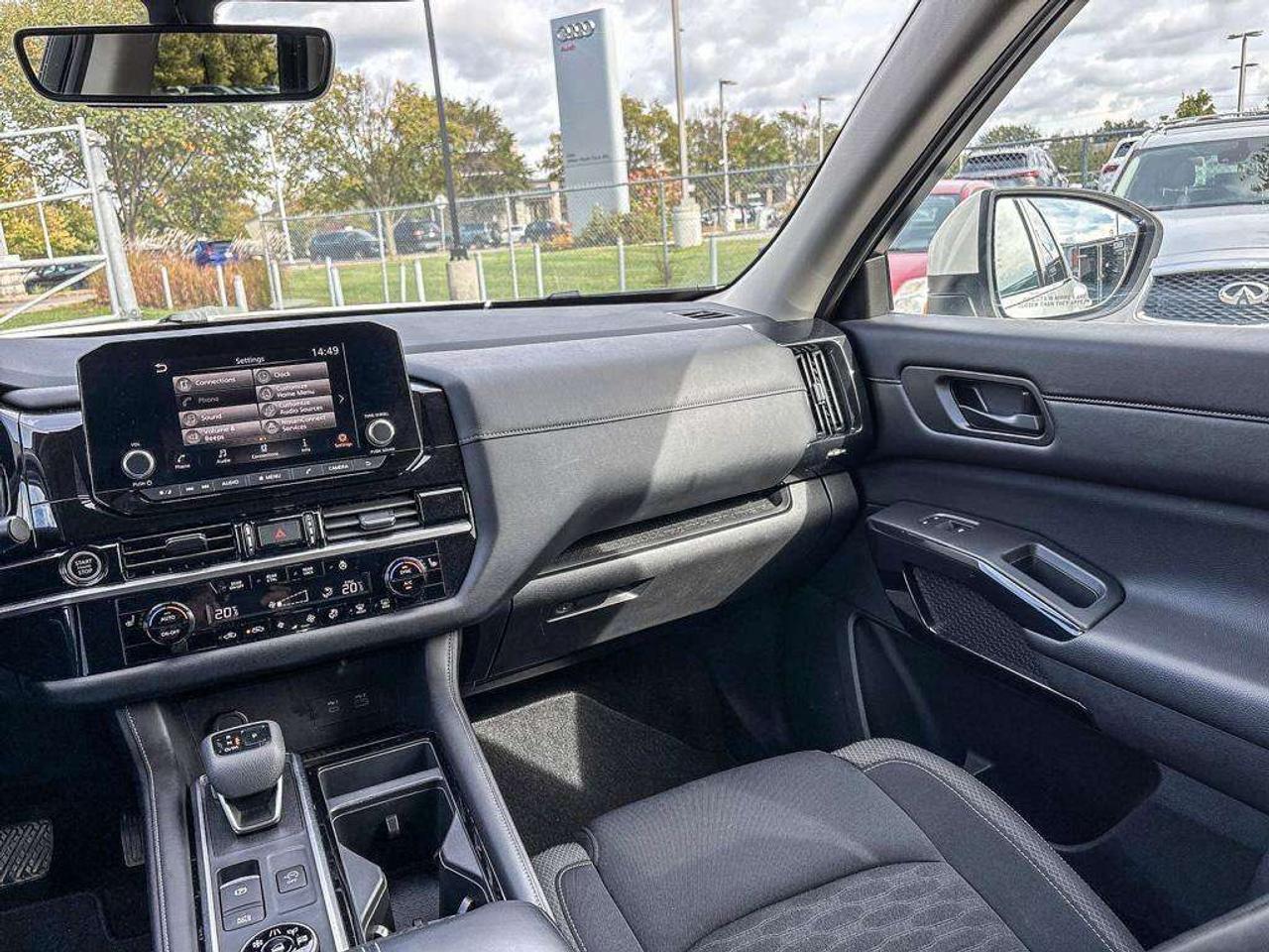 2024 Nissan Pathfinder SV   7 Passenger   Moonroof   360 View Camera   Apple CarPlay Photo