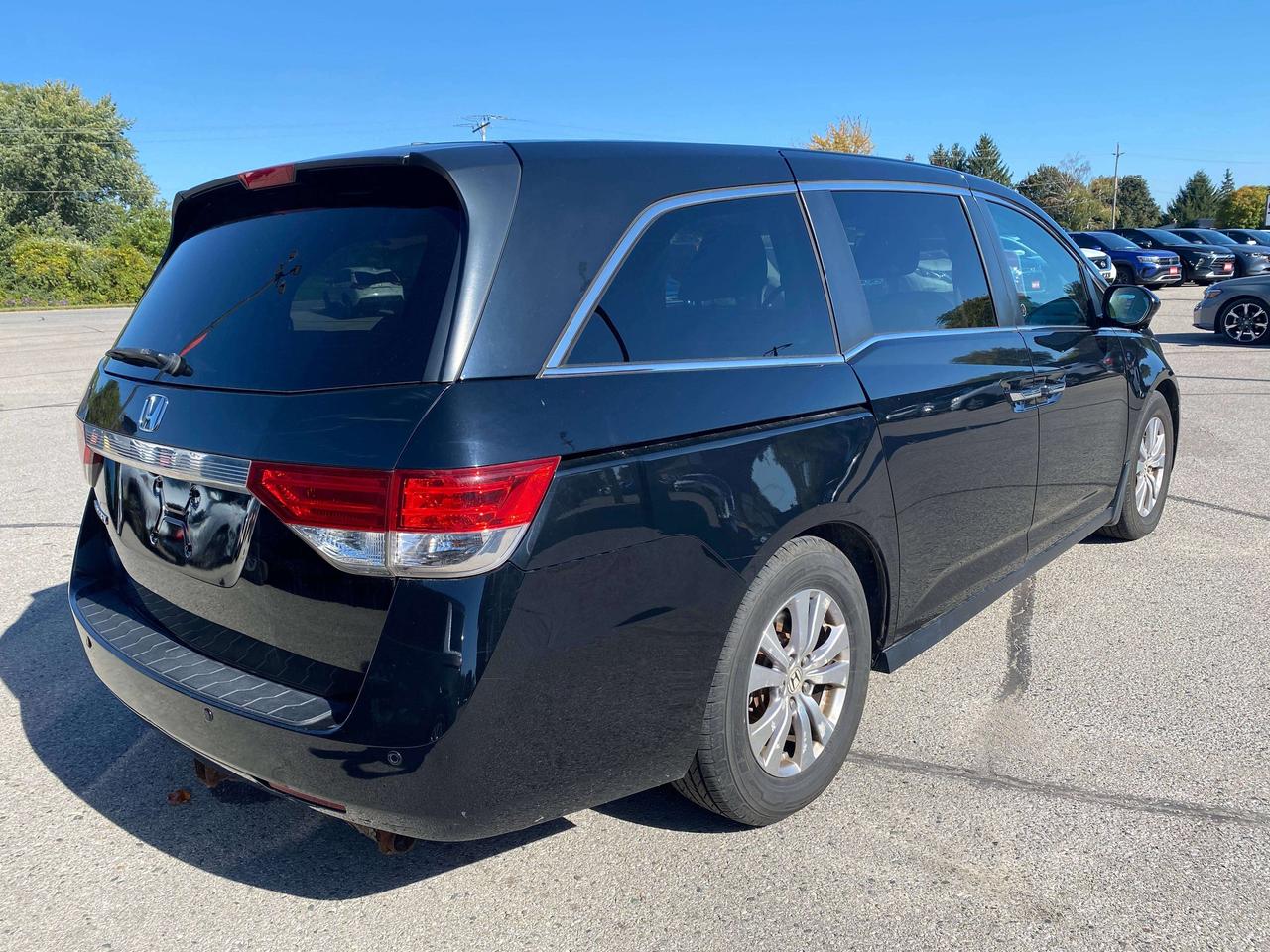 2016 Honda Odyssey EX-L, 8 PASS, CLEAN CARFAX, LEATHER, POWER DOORS! Photo