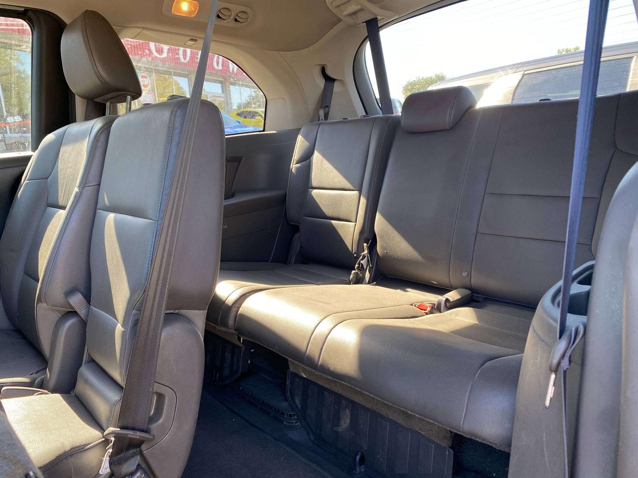 2016 Honda Odyssey EX-L, 8 PASS, CLEAN CARFAX, LEATHER, POWER DOORS! Photo