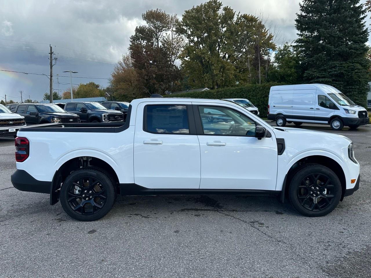 2026 Ford Maverick Lariat AWD SuperCrew Photo3