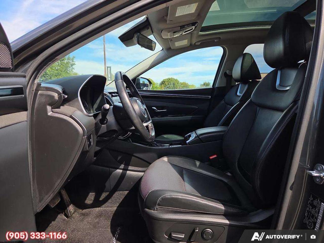 2023 Hyundai Tucson Apple CarPlay & Android Auto • Power Sunroof • Leather Seating • Built-In Navigation System • Remote Start System • Heate Photo