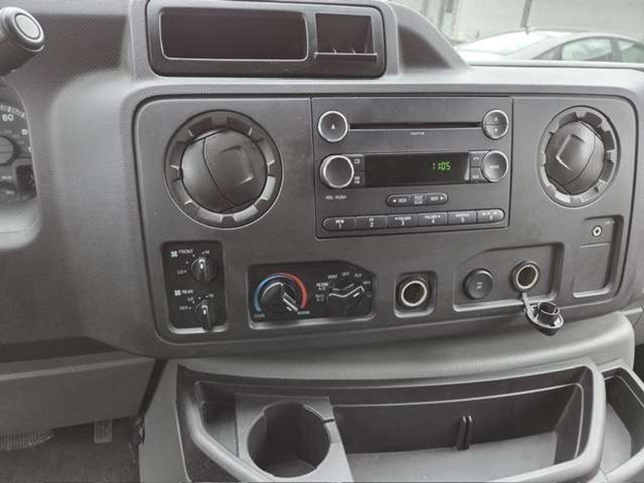 2012 Ford Econoline XLT 12 PASSENGER-CERTIFIED-NO ACCIDENTS! Photo
