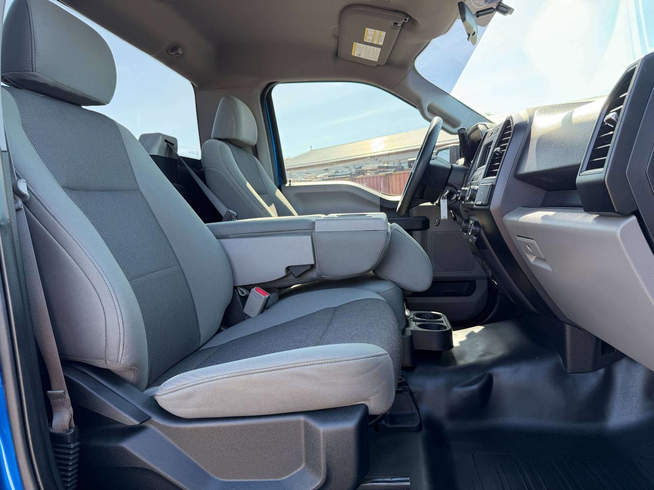 2016 Ford F-150 XLT Photo
