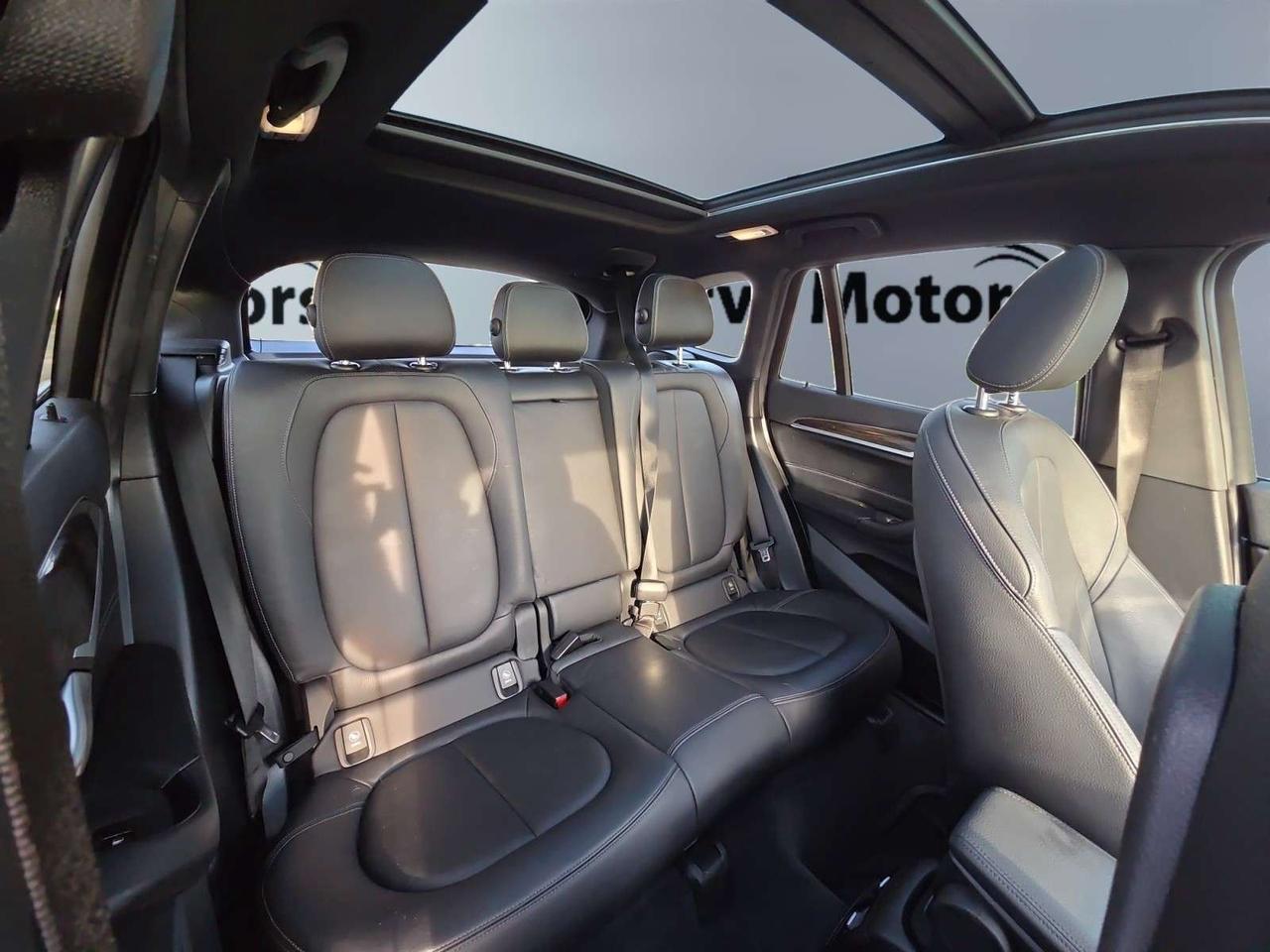 2018 BMW X1 XDrive28i * FULL SERVICE HISTORY / PANORAMIC ROOF / LED LIGHTS / CAMERA Photo