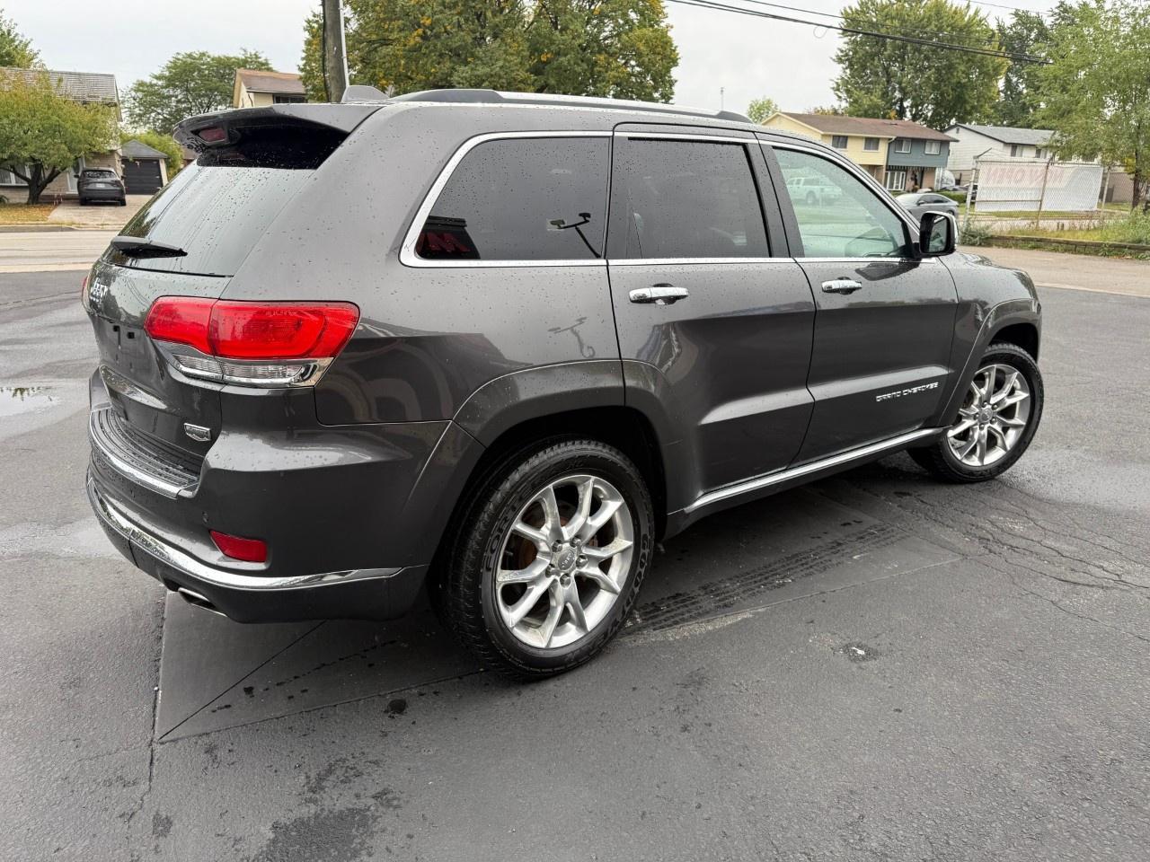 2015 Jeep Grand Cherokee 4WD 4dr Summit Photo