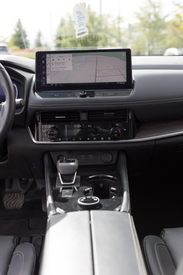 2024 Nissan Rogue Platinum 4dr All-Wheel Drive Sport Utility Photo