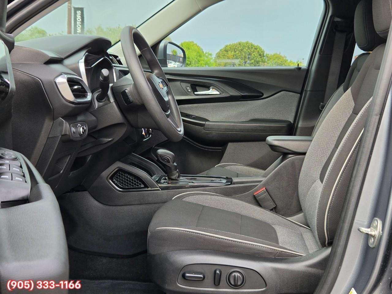 2022 Chevrolet TrailBlazer LT Apple CarPlay & Android Auto • Built-In Wi-Fi Hotspot • Remote Start System • Lane Assist • Power Driver Seat • Sirius Photo