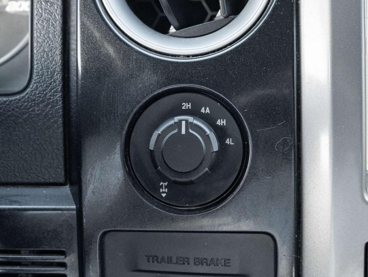 2012 Ford F-150 4WD SuperCrew 145 Lariat Photo