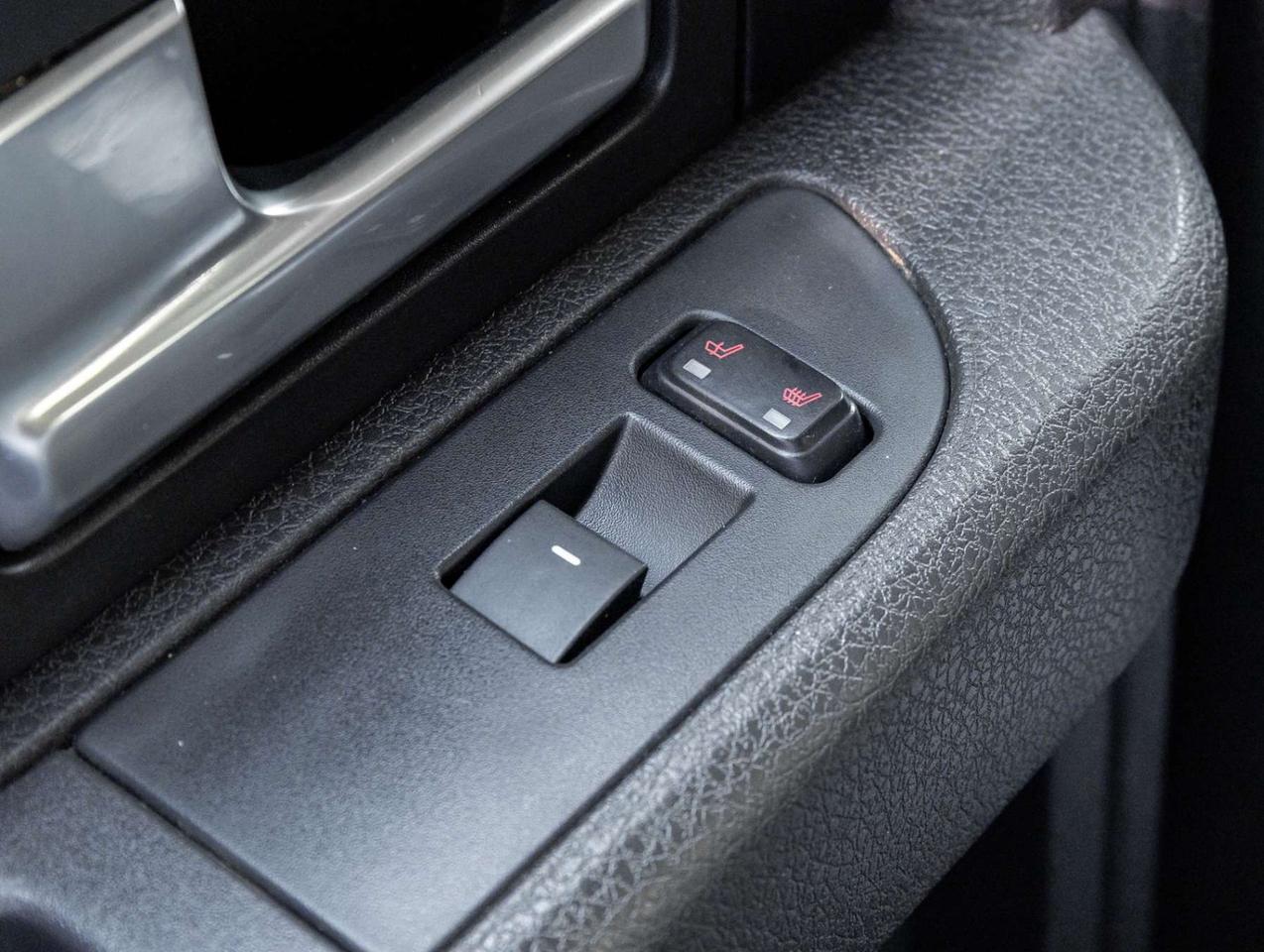 2012 Ford F-150 4WD SuperCrew 145 Lariat Photo