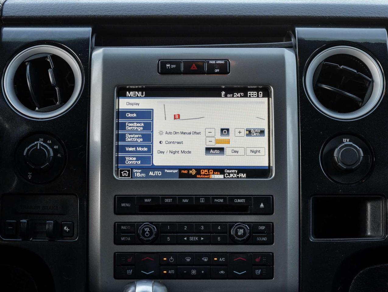 2012 Ford F-150 4WD SuperCrew 145 Lariat Photo