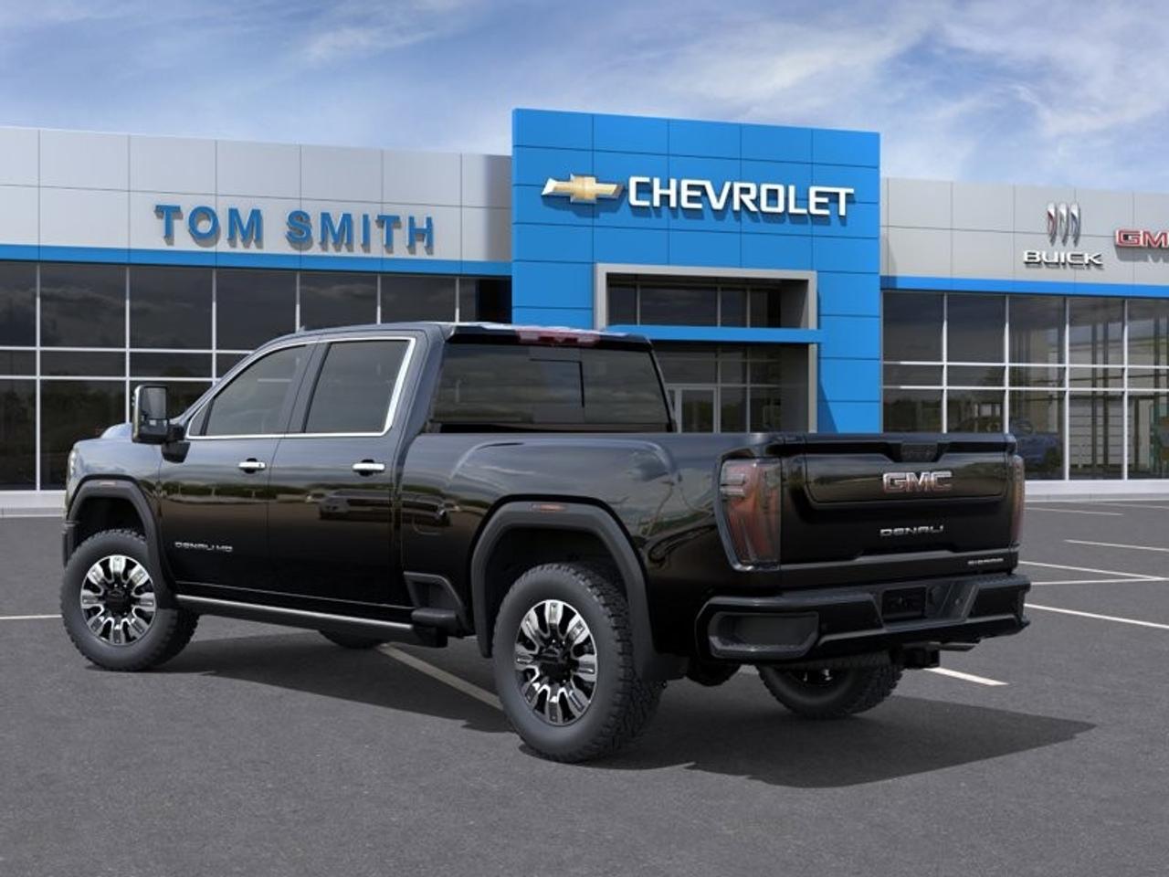 2026 GMC SIERRA 2500HD Crew Cab Standard Box 4-Wheel Drive Denali Photo3
