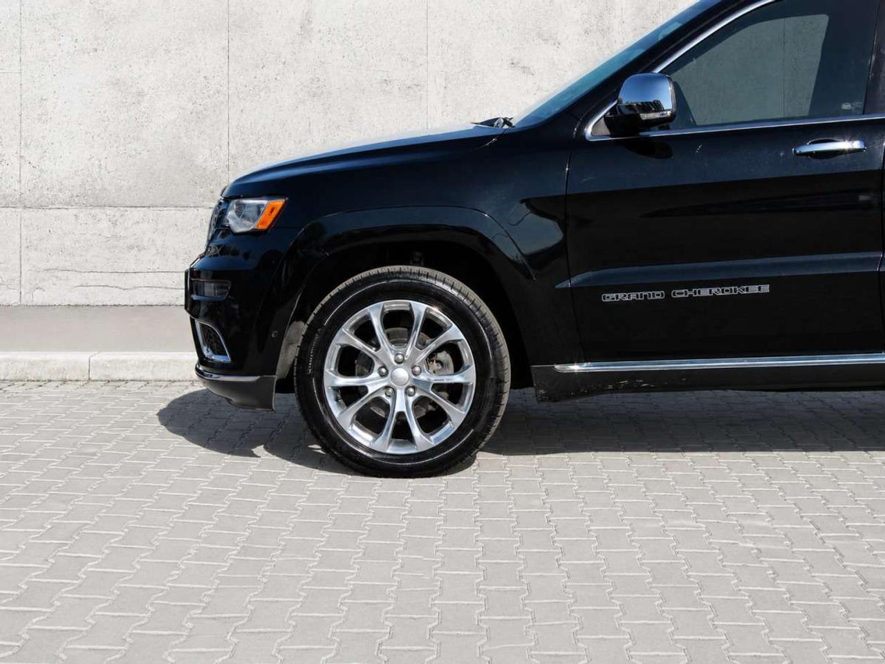 2019 Jeep Grand Cherokee Summit 4x4  SiriusXM Gps ReverseCamera DriveModes Photo