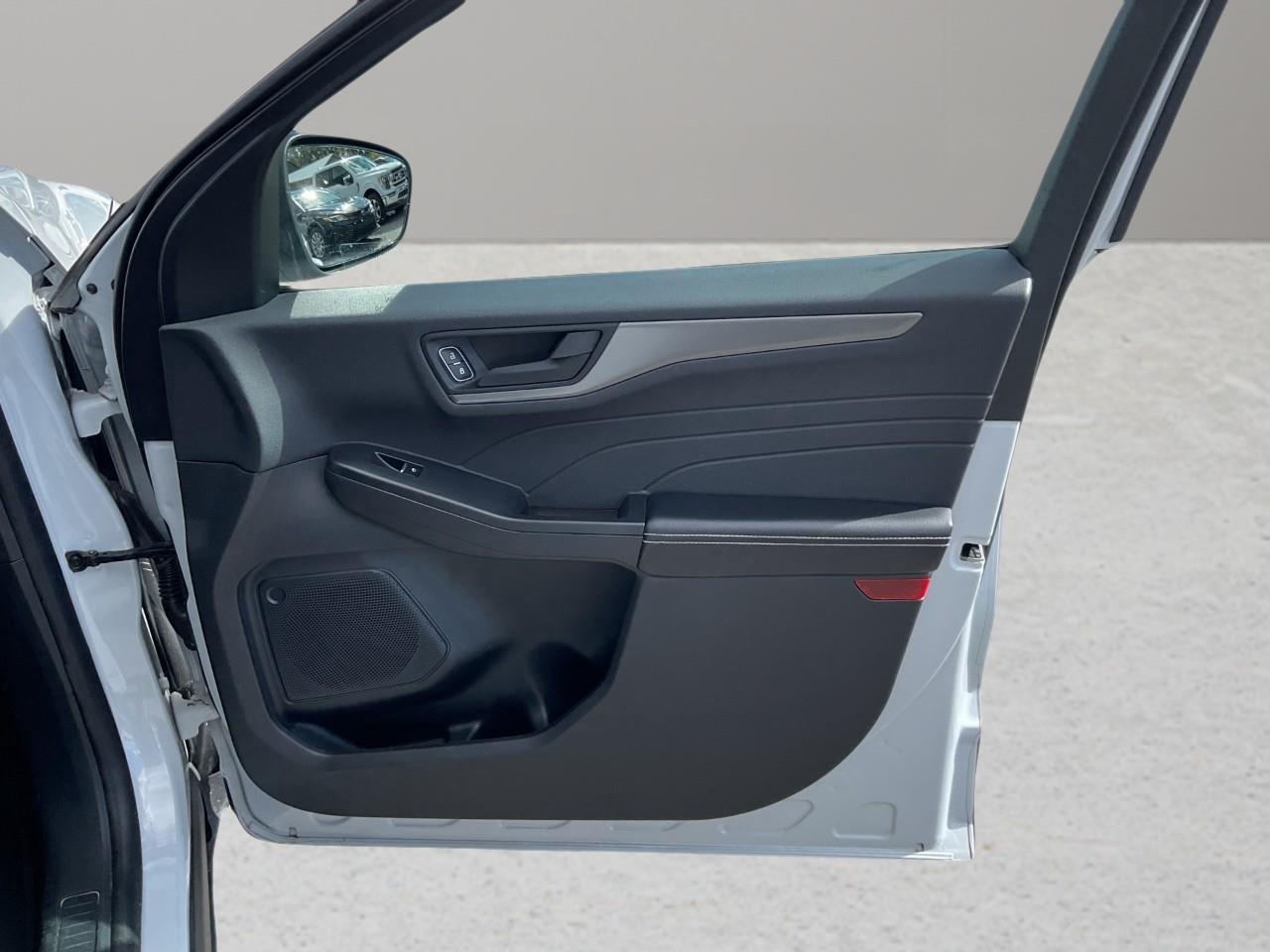 2025 Ford Escape Active 4dr All-Wheel Drive Photo