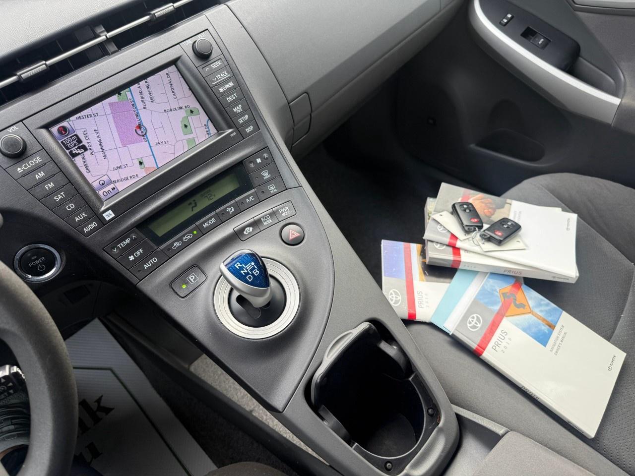 2010 Toyota Prius 5DR HB Photo