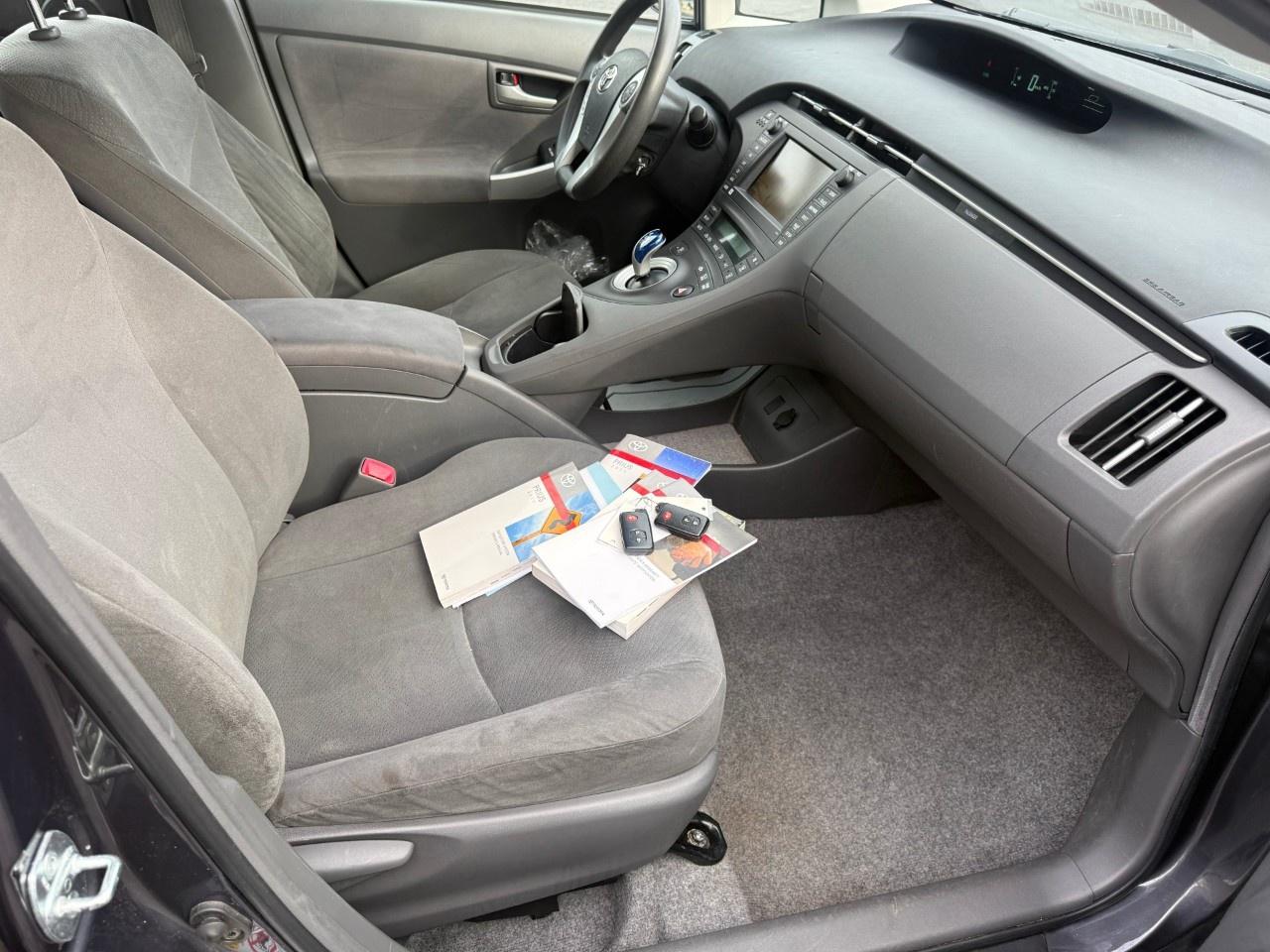 2010 Toyota Prius 5DR HB Photo