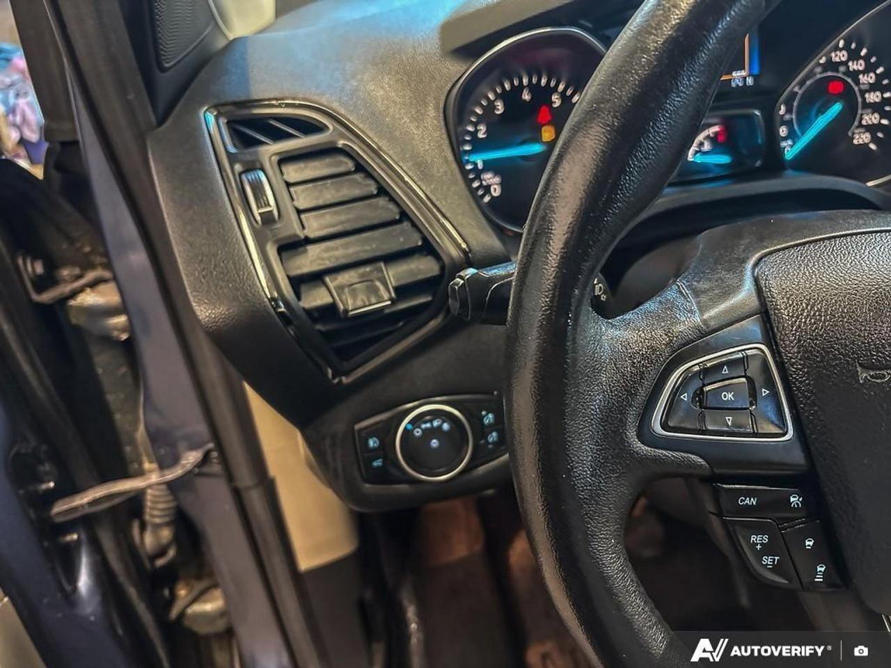 2018 Ford Escape SEL 4dr 4x4 Photo