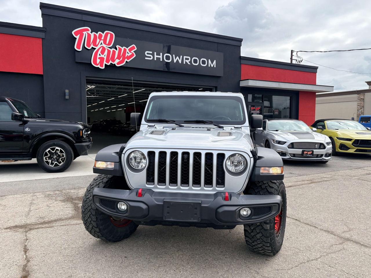 2022 Jeep Gladiator Rubion   Leather   Auto   Tow Pkg Photo4