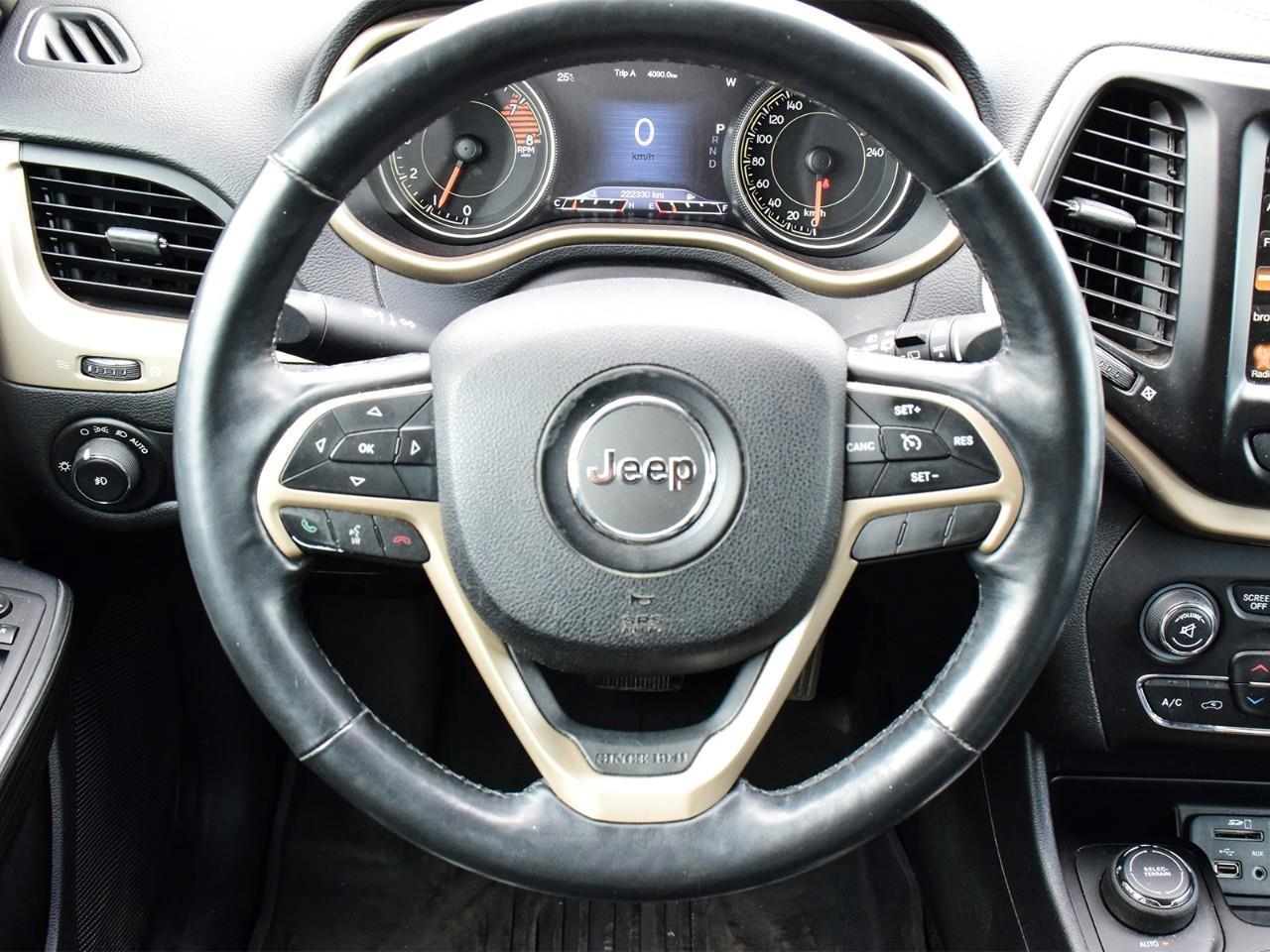 2016 Jeep Cherokee Limited 4dr 4x4 Photo
