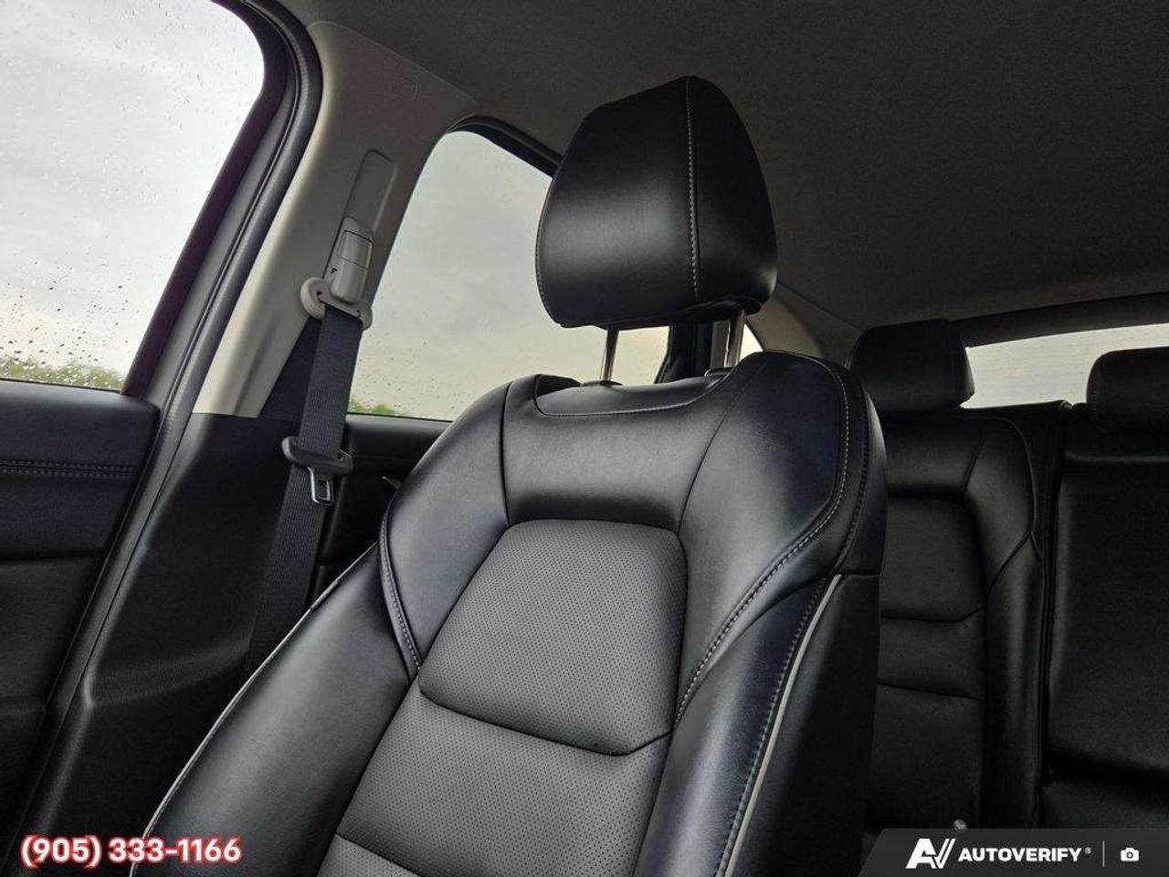2024 Mazda CX-5 GS w/o CD Apple CarPlay & Android Auto • Heated Front Seats • Power Driver Seat • Lane Assist • Alloy Wheels Photo
