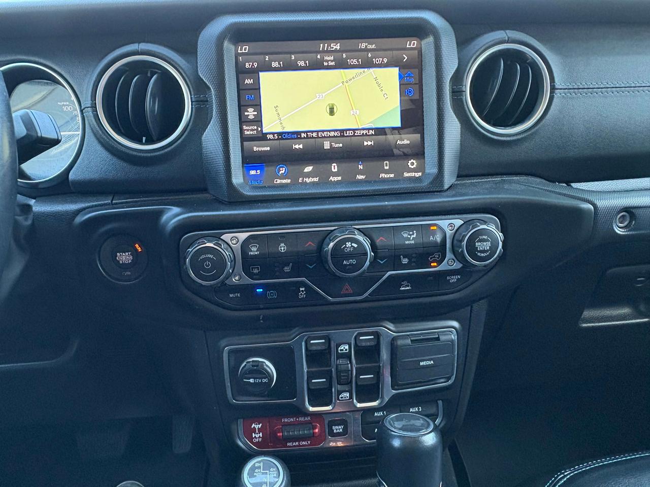 2022 Jeep Wrangler Rubicon Hybrid 4x4 Hard Top   NAV Photo