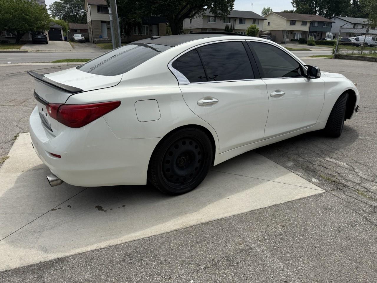 2014 Infiniti Q50 4dr Sdn Premium AWD Photo