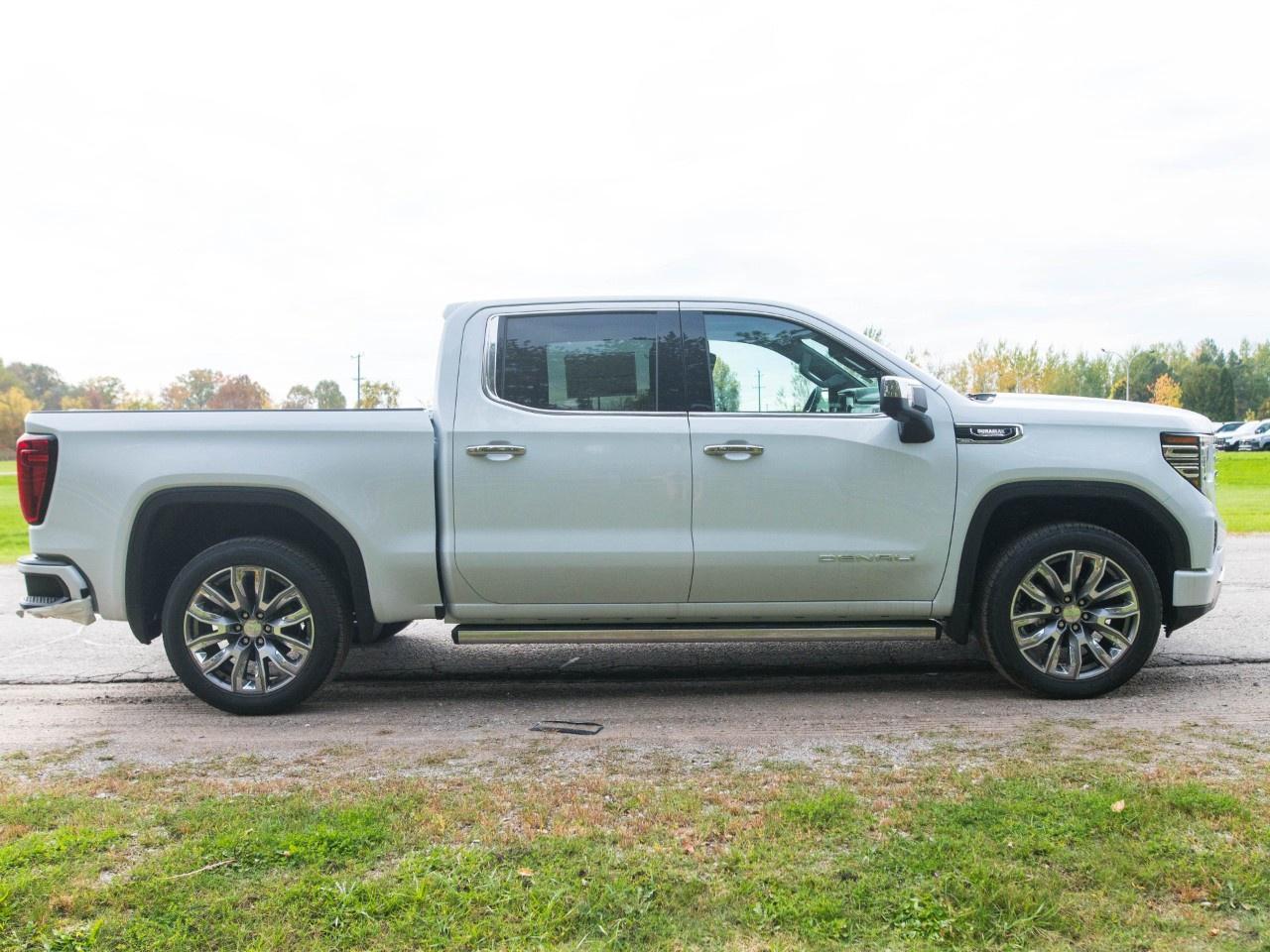 2026 GMC Sierra 1500 Crew Cab Short Box 4-Wheel Drive Denali Photo