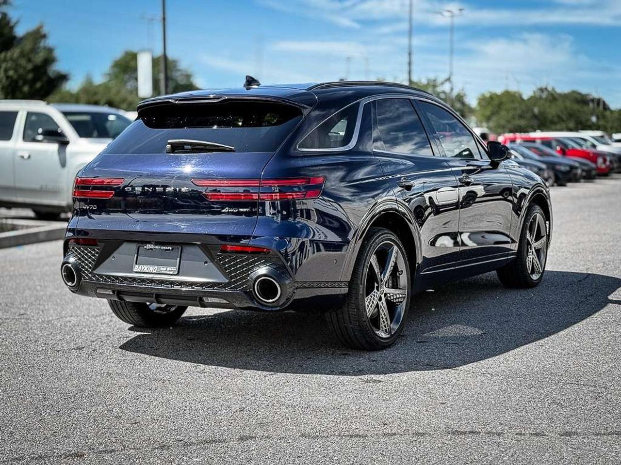 2025 Genesis GV70 3.5T Sport Plus w/eLSD   PANO ROOF   LEXICON AUDIO   DRIVING ASSIST Photo4