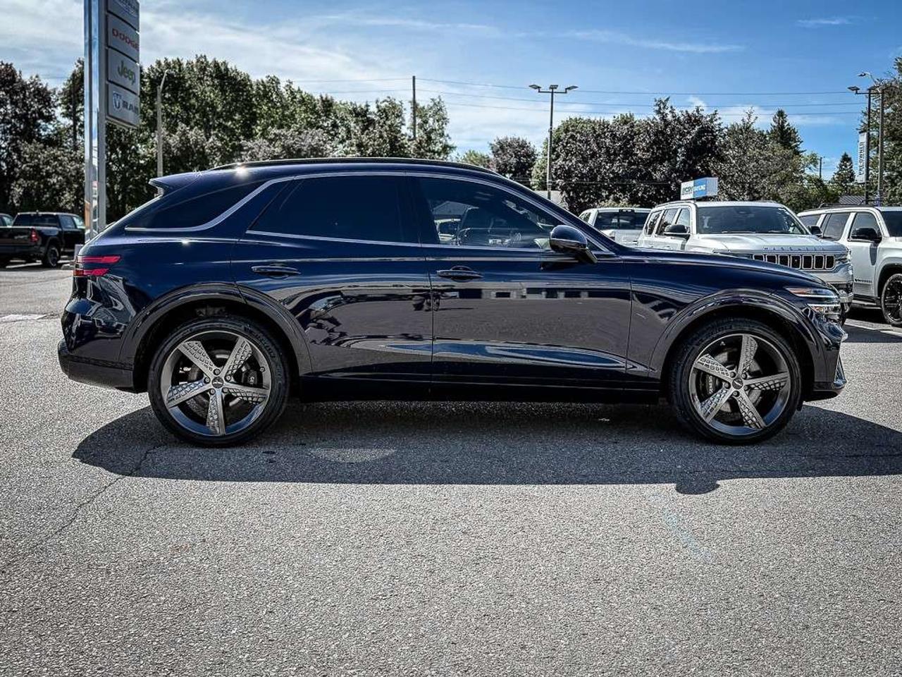 2025 Genesis GV70 3.5T Sport Plus w/eLSD   PANO ROOF   LEXICON AUDIO   DRIVING ASSIST Photo