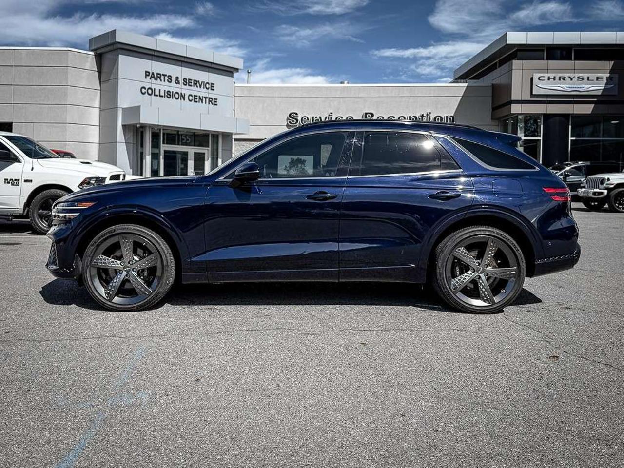 2025 Genesis GV70 3.5T Sport Plus w/eLSD   PANO ROOF   LEXICON AUDIO   DRIVING ASSIST Photo