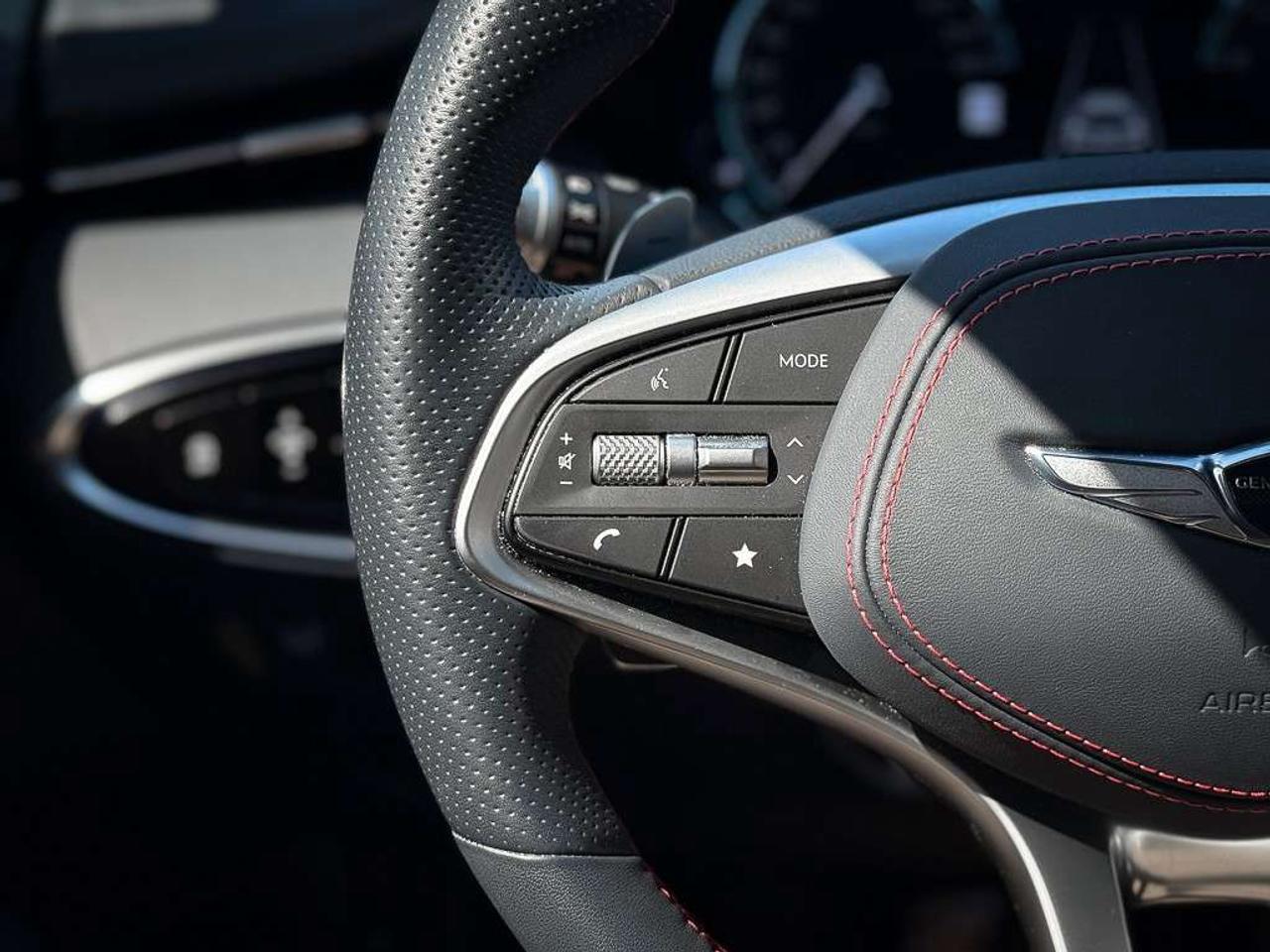 2025 Genesis GV70 3.5T Sport Plus w/eLSD   PANO ROOF   LEXICON AUDIO   DRIVING ASSIST Photo