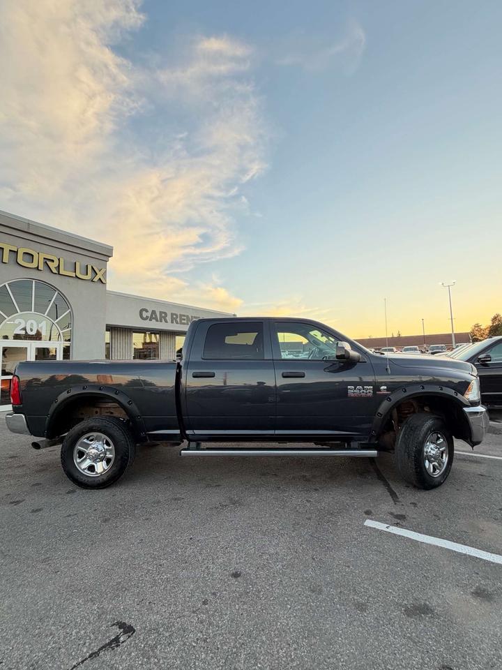 2018 RAM 2500 ST 4x4 Crew Cab 6'4 Box Photo