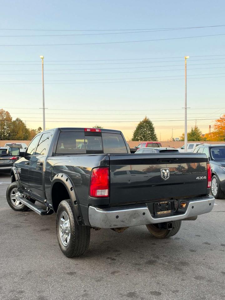 2018 RAM 2500 ST 4x4 Crew Cab 6'4 Box Photo