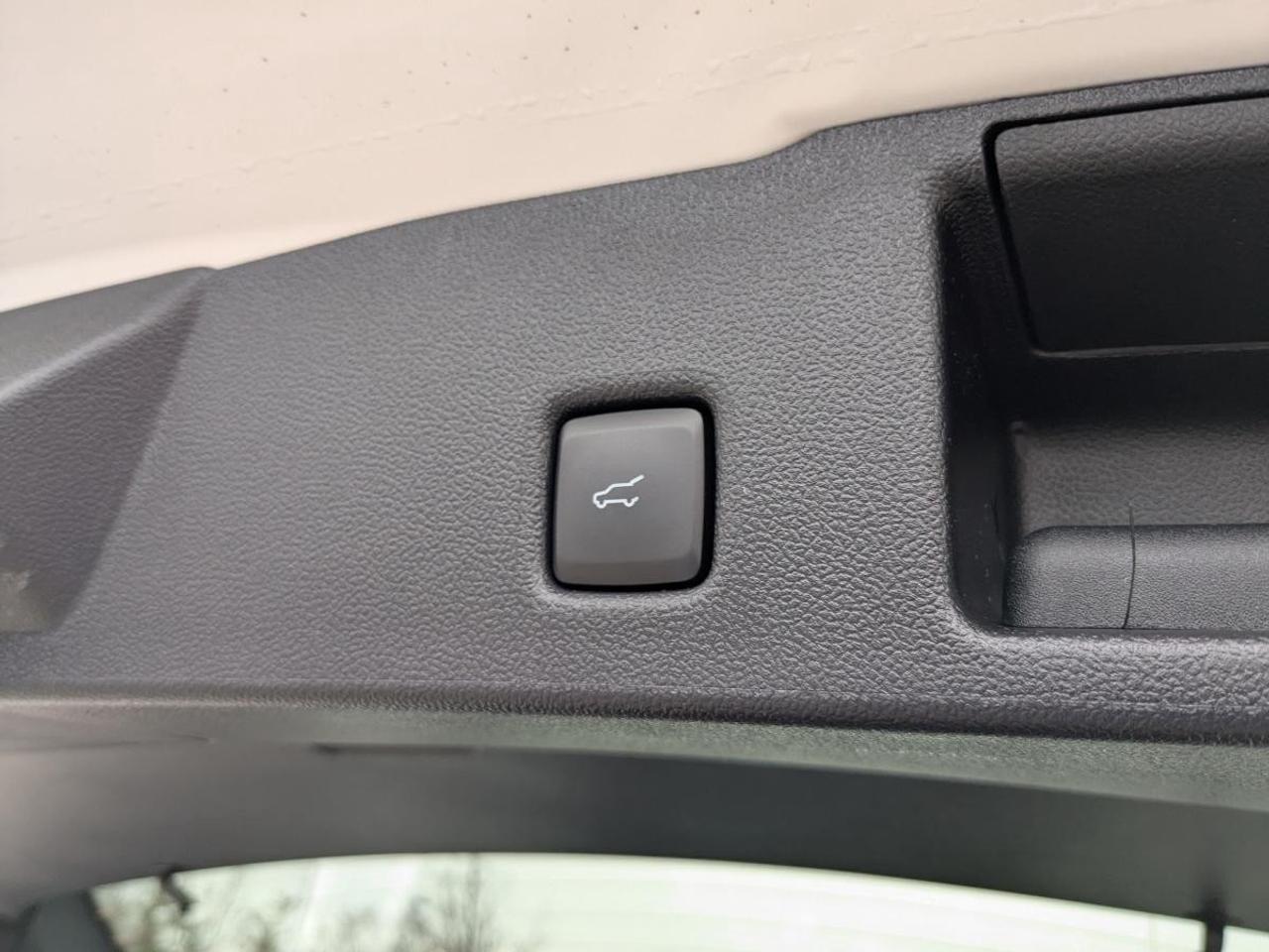 2025 Ford Escape ST-Line Select AWD Photo