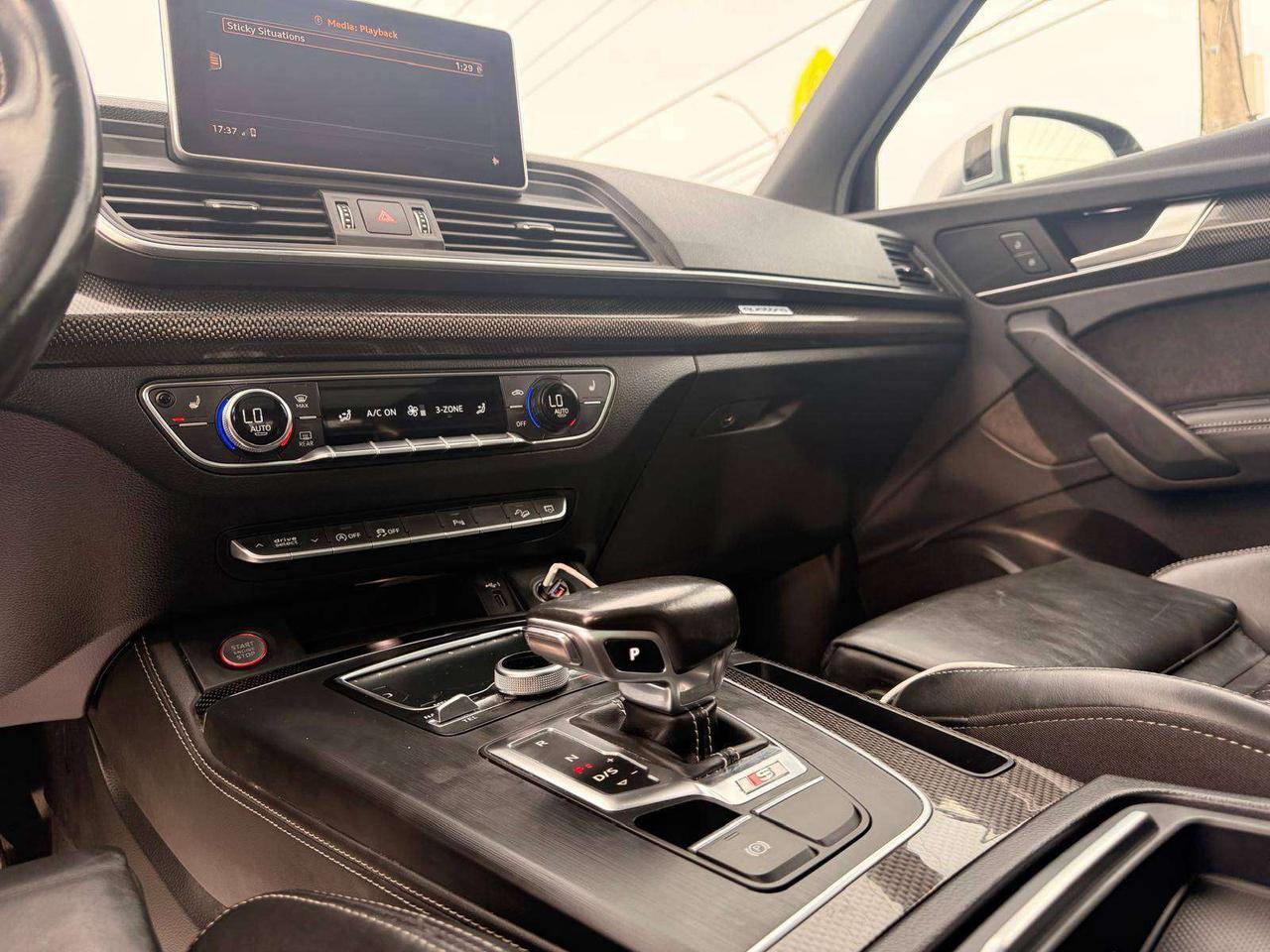 2018 Audi SQ5 3.0 TFSI quattro Progressiv tiptronic Photo