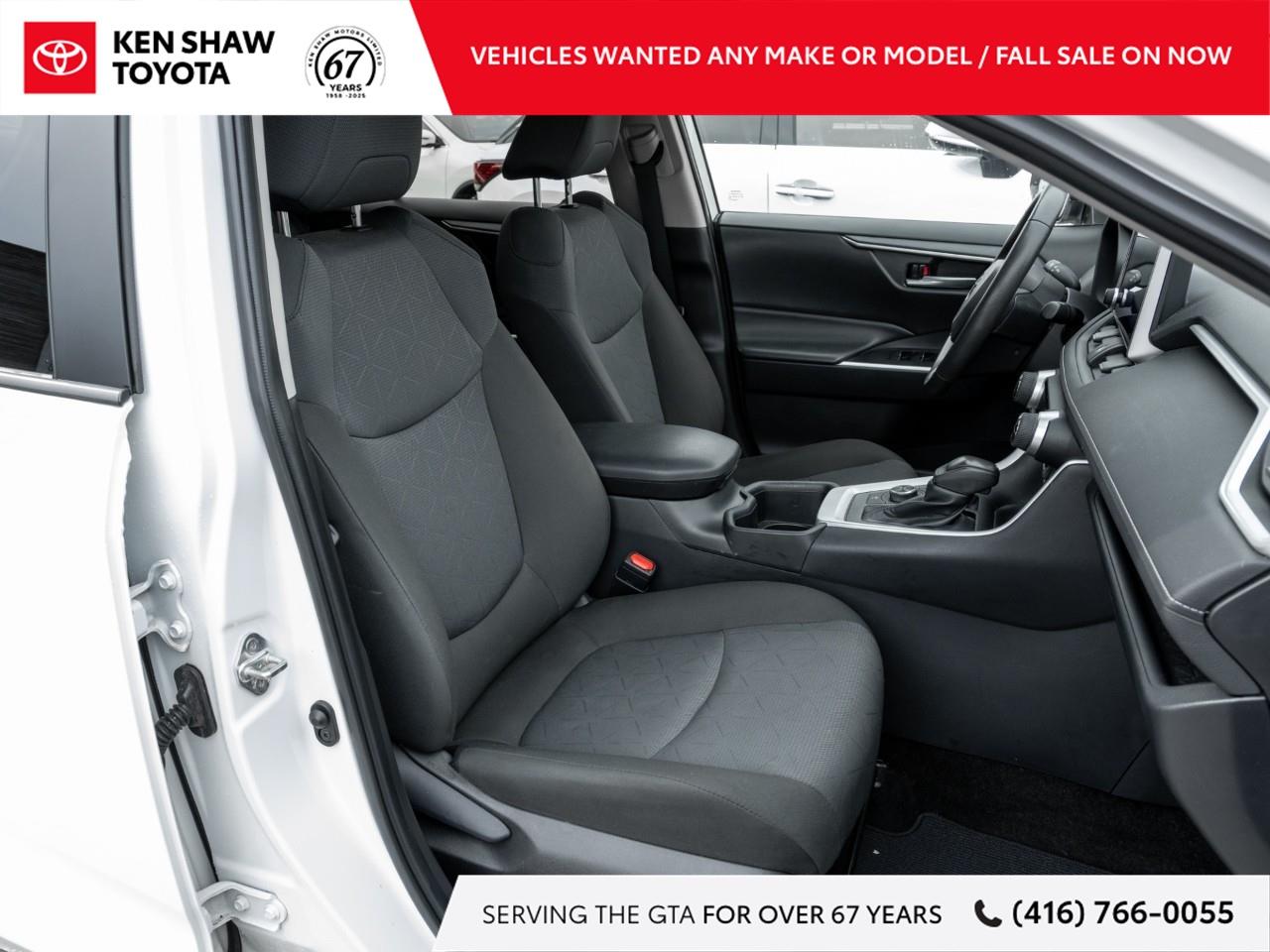 2025 Toyota RAV4 Hybrid XLE 4dr All-Wheel Drive Photo