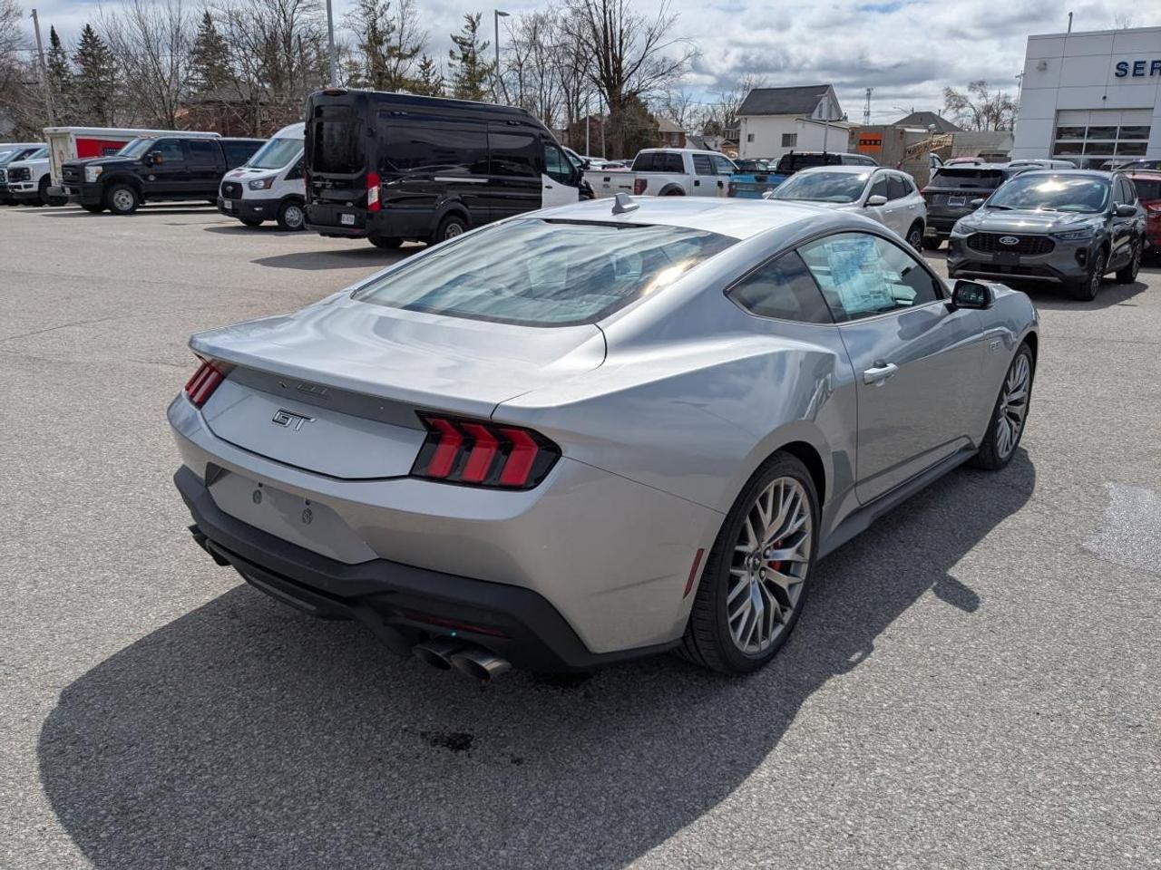 2025 Ford Mustang  Photo
