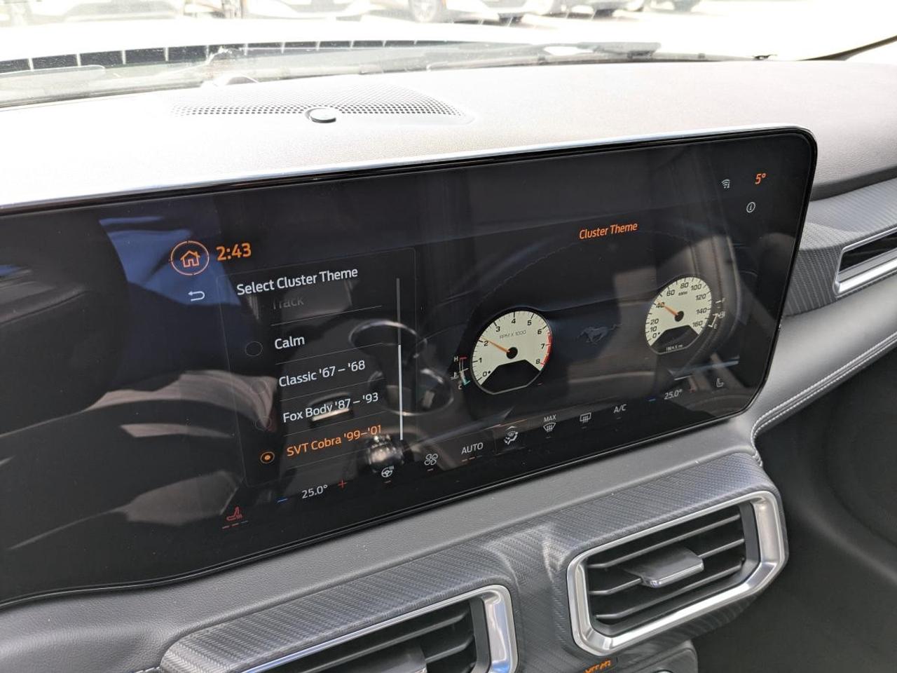 2025 Ford Mustang  Photo