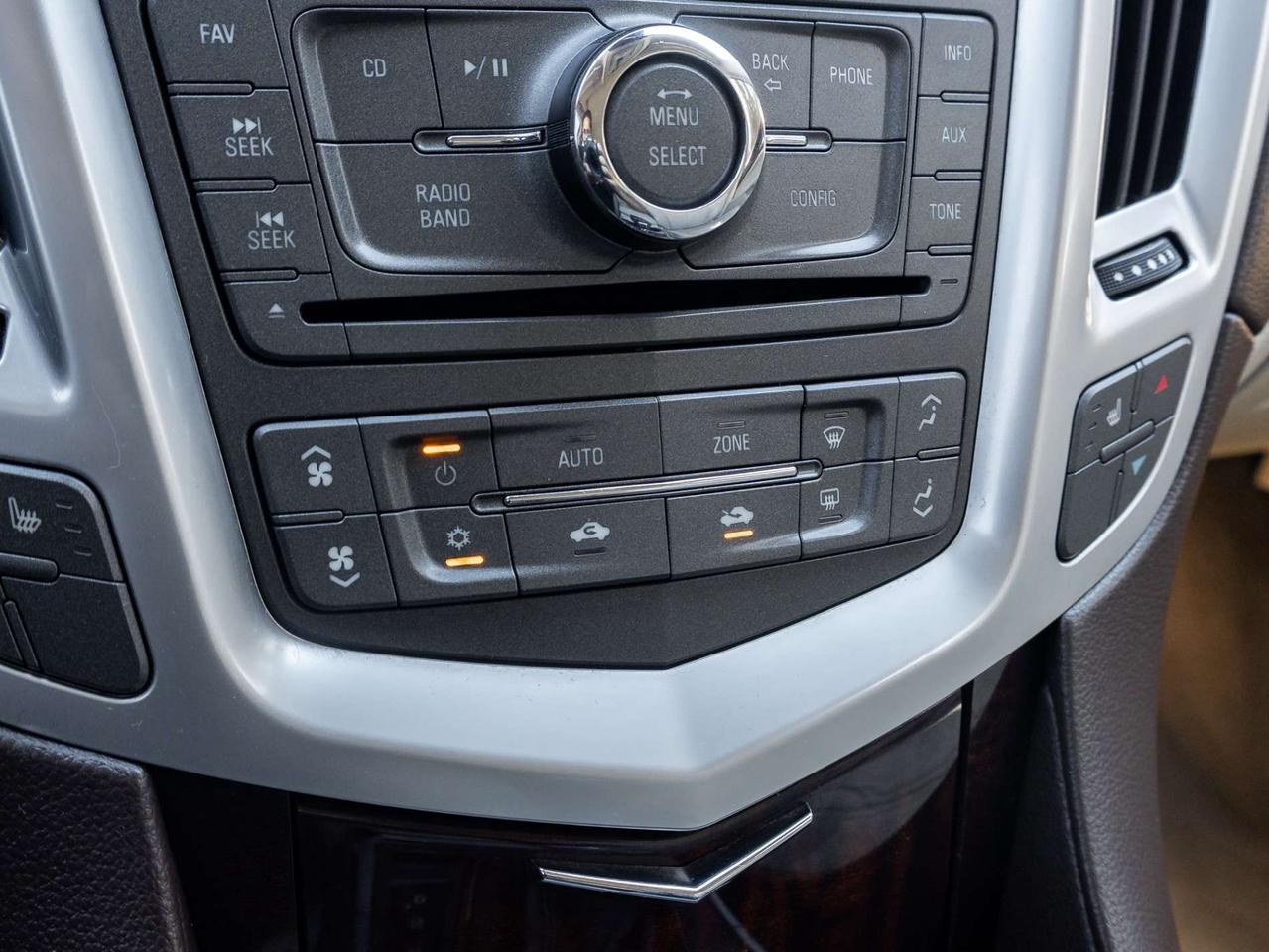 2010 Cadillac SRX AWD Luxury Collection Photo