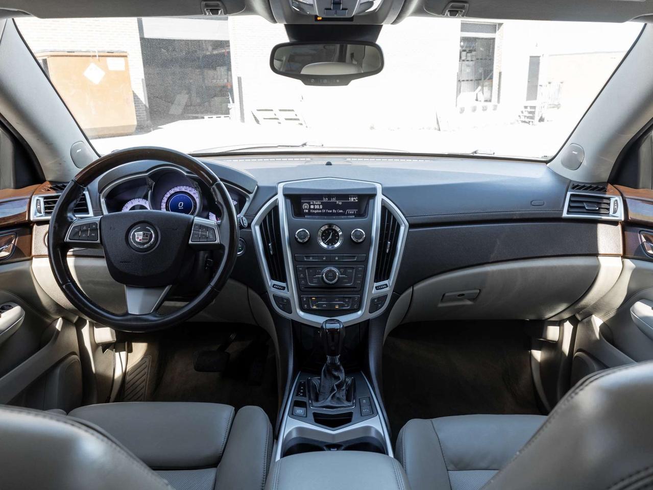2010 Cadillac SRX AWD Luxury Collection Photo