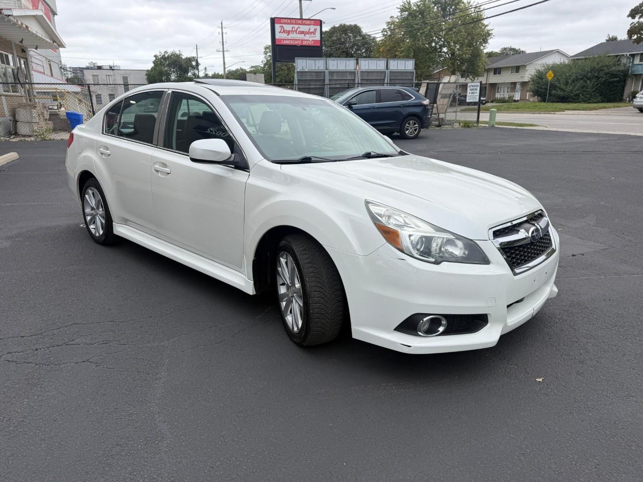 2014 Subaru Legacy 4dr Sdn Auto 2.5i w/Limited & EyeSight Pkg Photo