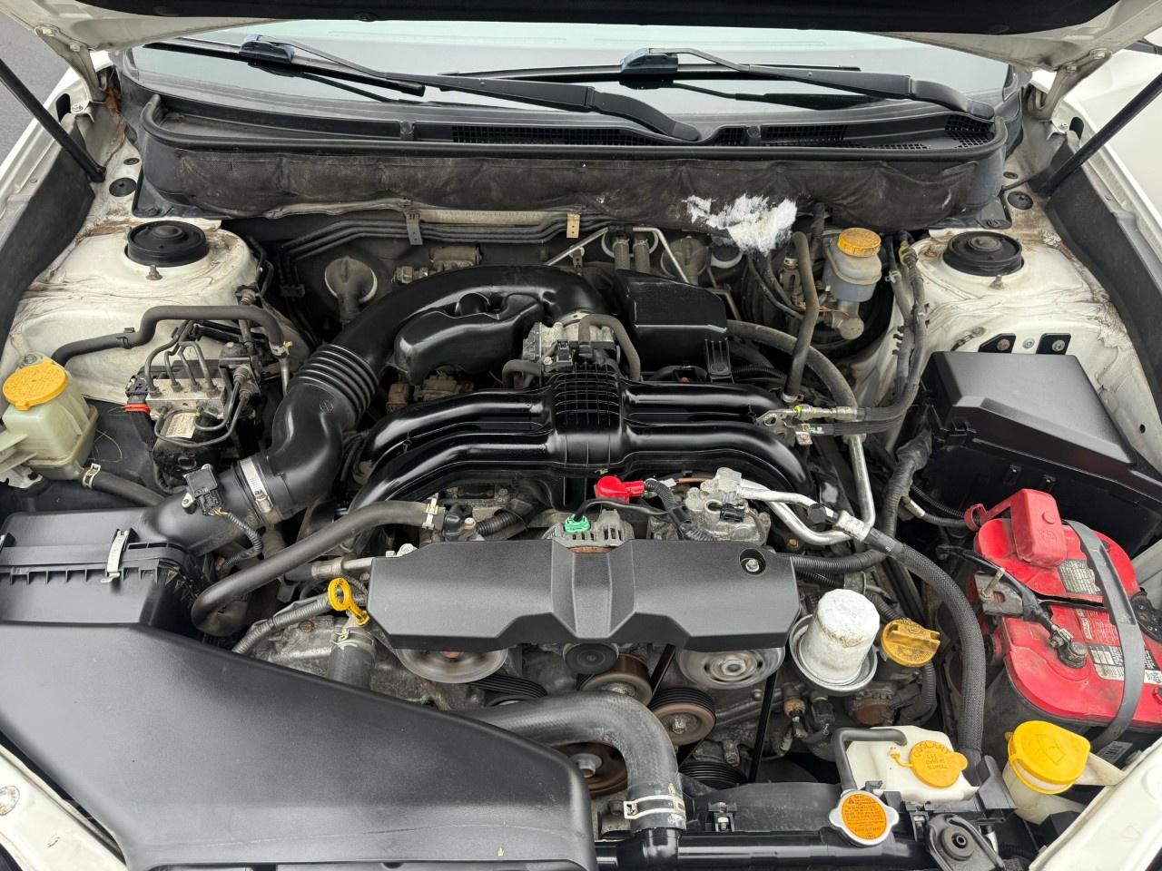 2014 Subaru Legacy 4dr Sdn Auto 2.5i w/Limited & EyeSight Pkg Photo