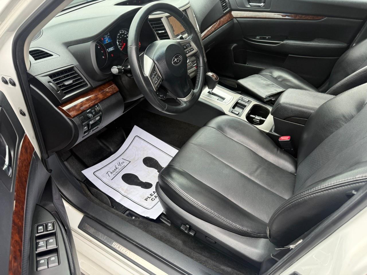 2014 Subaru Legacy 4dr Sdn Auto 2.5i w/Limited & EyeSight Pkg Photo